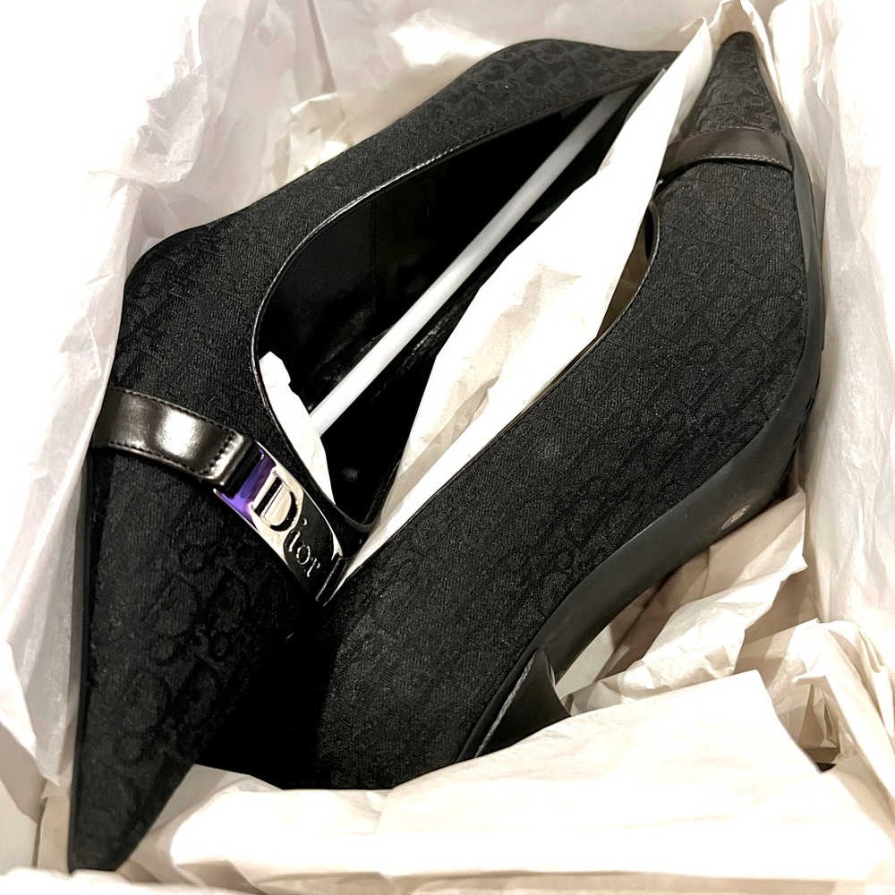 Authentic Dior Diorissimo Black Jacquard Monogram Pump. Size 39. New with box